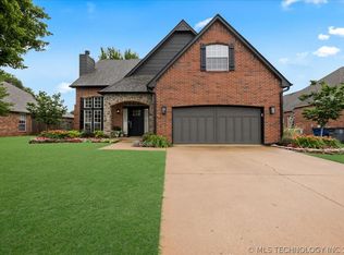 2812 E 102nd Pl, Tulsa, OK 74137