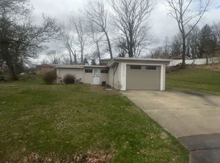 3312 Windgate Dr, Murrysville, PA