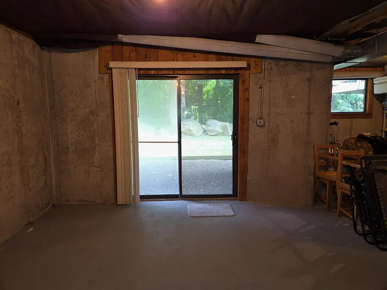 37 Tulip Tree Ln — Photo 23