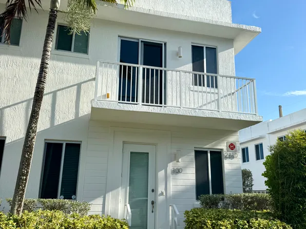 2610 NE 213th St, Miami, FL 33180