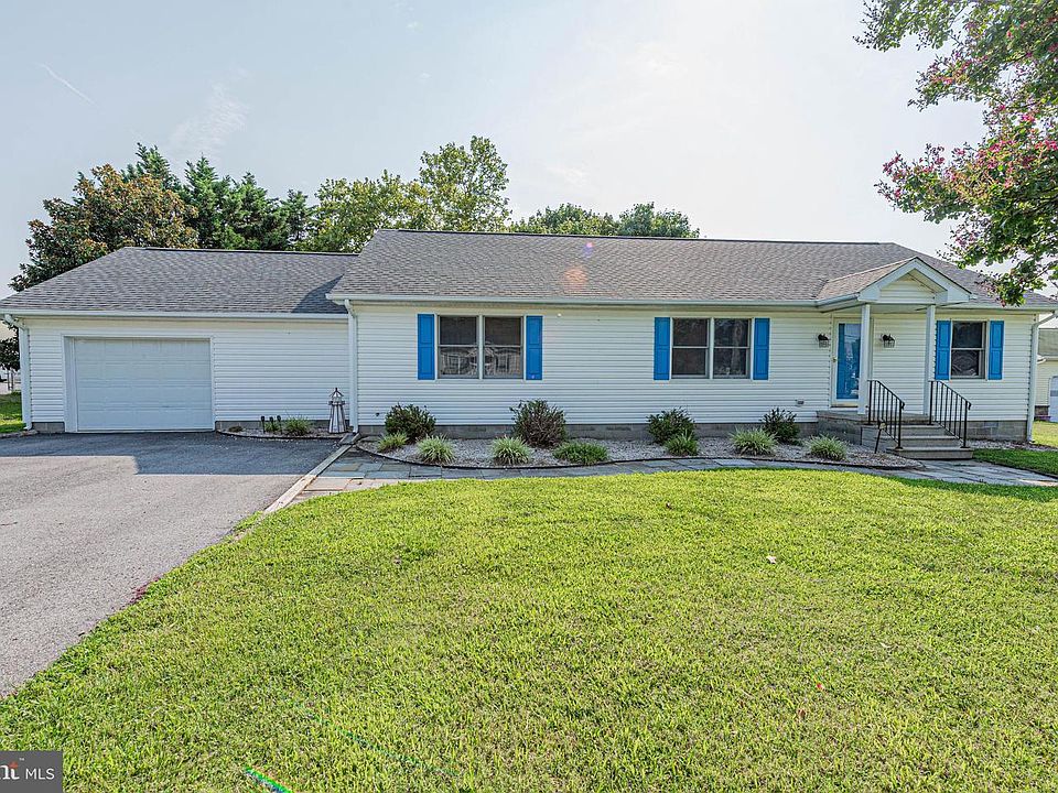 1st image of 38095 Sandy Cove Rd