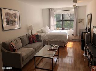 220 W 14th St APT 3D, New York, NY 10011