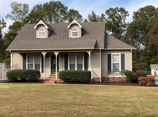 990 McDonald Rd, Atwood, TN 38220