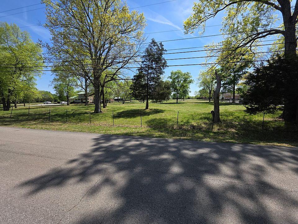2nd image of 3366 Pugh Rd