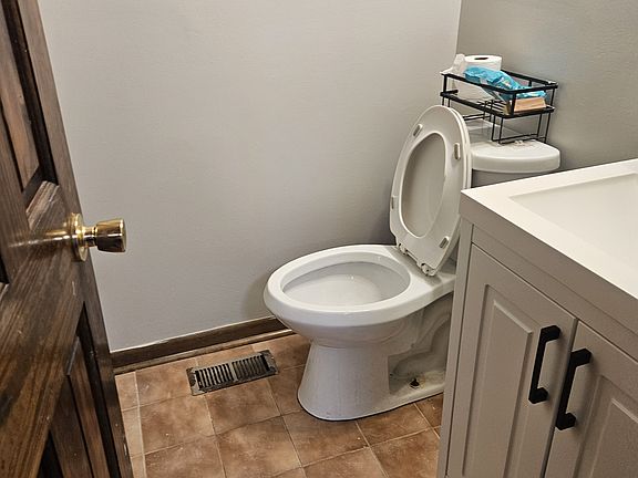 4th image of 7346 Country Creek Way Unit 9