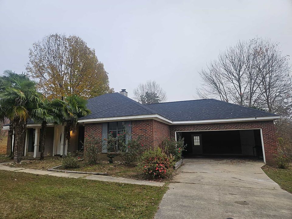 1st image of 34 Twelve Oaks Dr