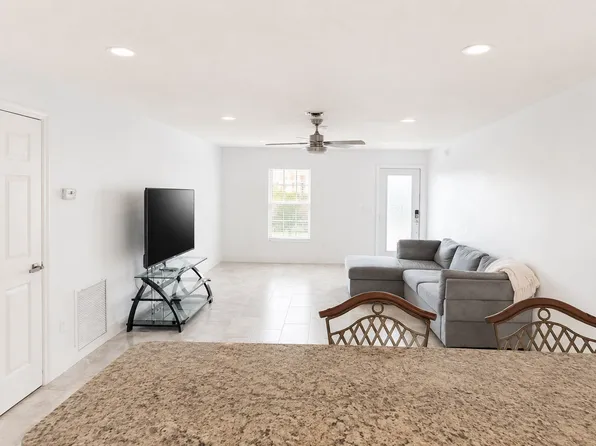 700 23rd Pl, Vero Beach, FL 32962