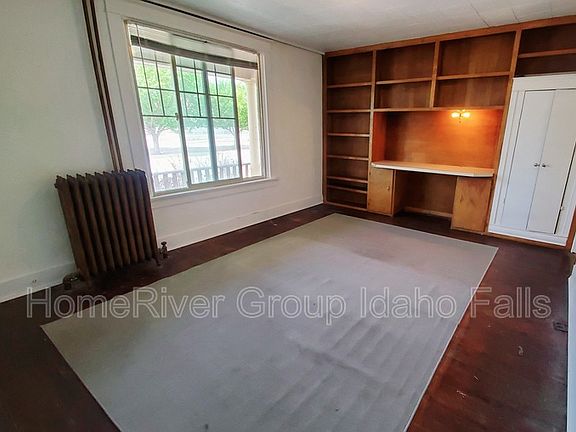 3rd image of 400 N Eastern Ave #1