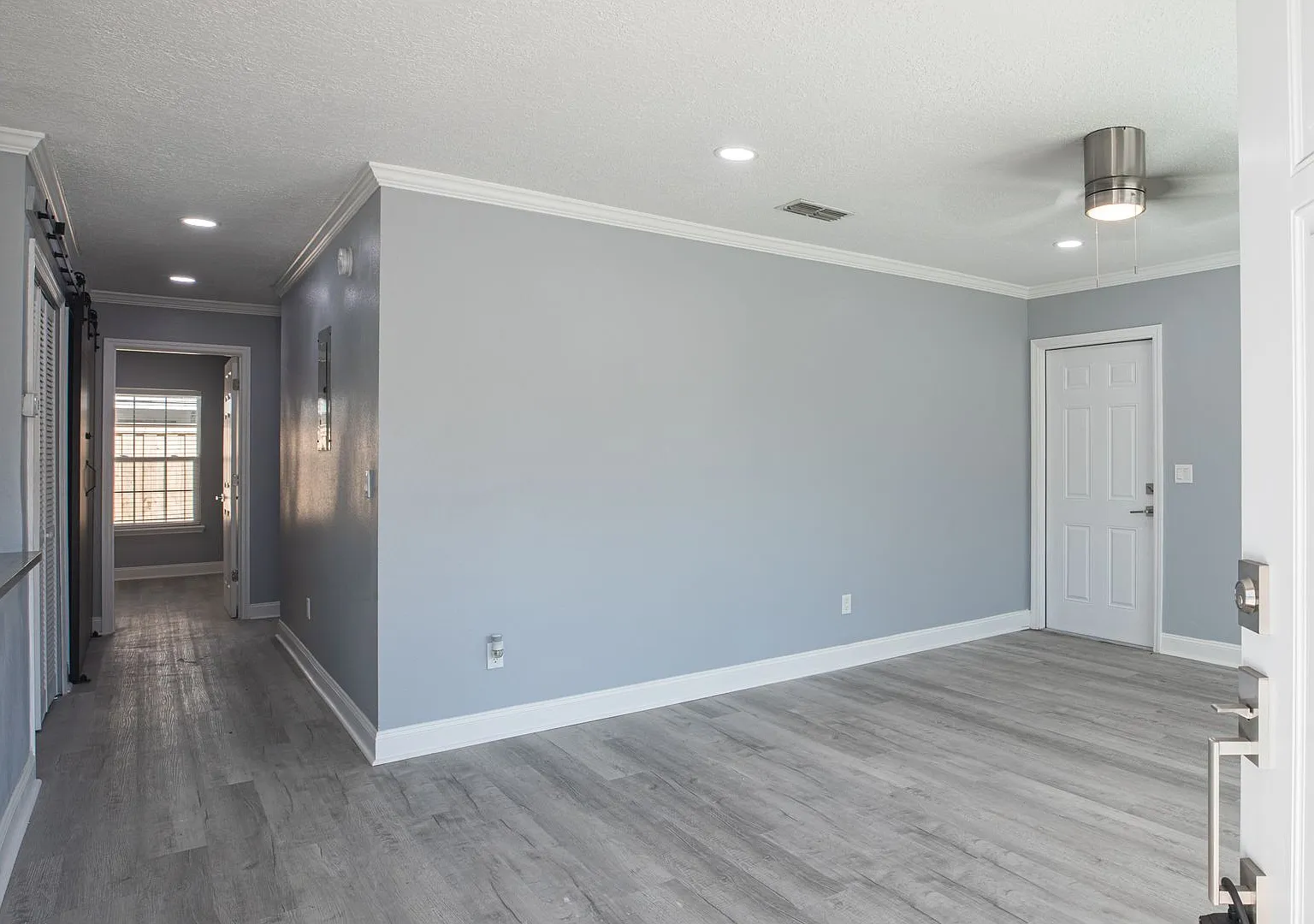 Adorable duplex in Atlantic Beach — Photo 4
