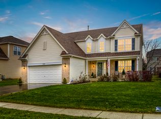 948 Timber Lake Dr, Antioch, IL 60002