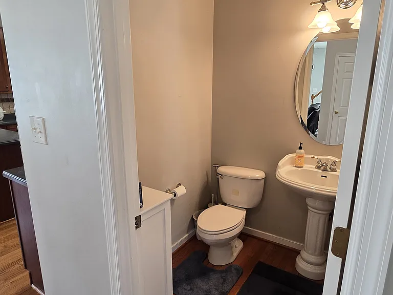 4804 Coachmans Landing Ct — Photo 25