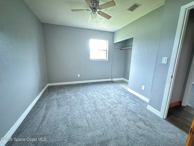 2506 Stratford Dr — Photo 12