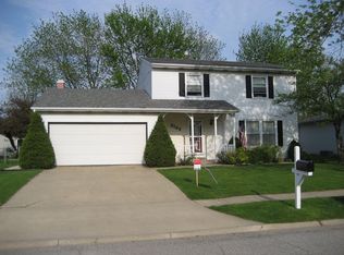2201 Hollandale Dr, Valparaiso, IN 46383
