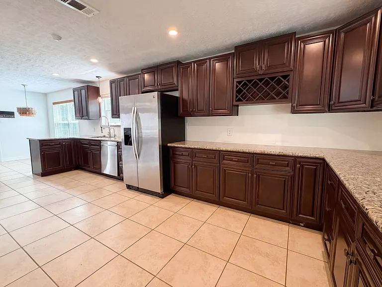 7802 Bideford Ln — Photo 3