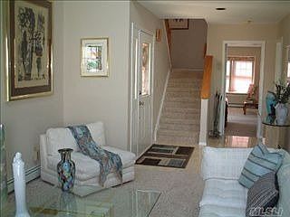4th image of 110 Strathmore Court Dr