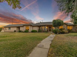 2165 W Morris Ct, Exeter, CA 93221