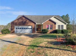 44024 Ski Pond Rd, New London, NC 28127