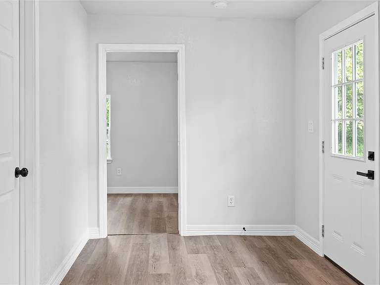 524 Dunnam Ave — Photo 14