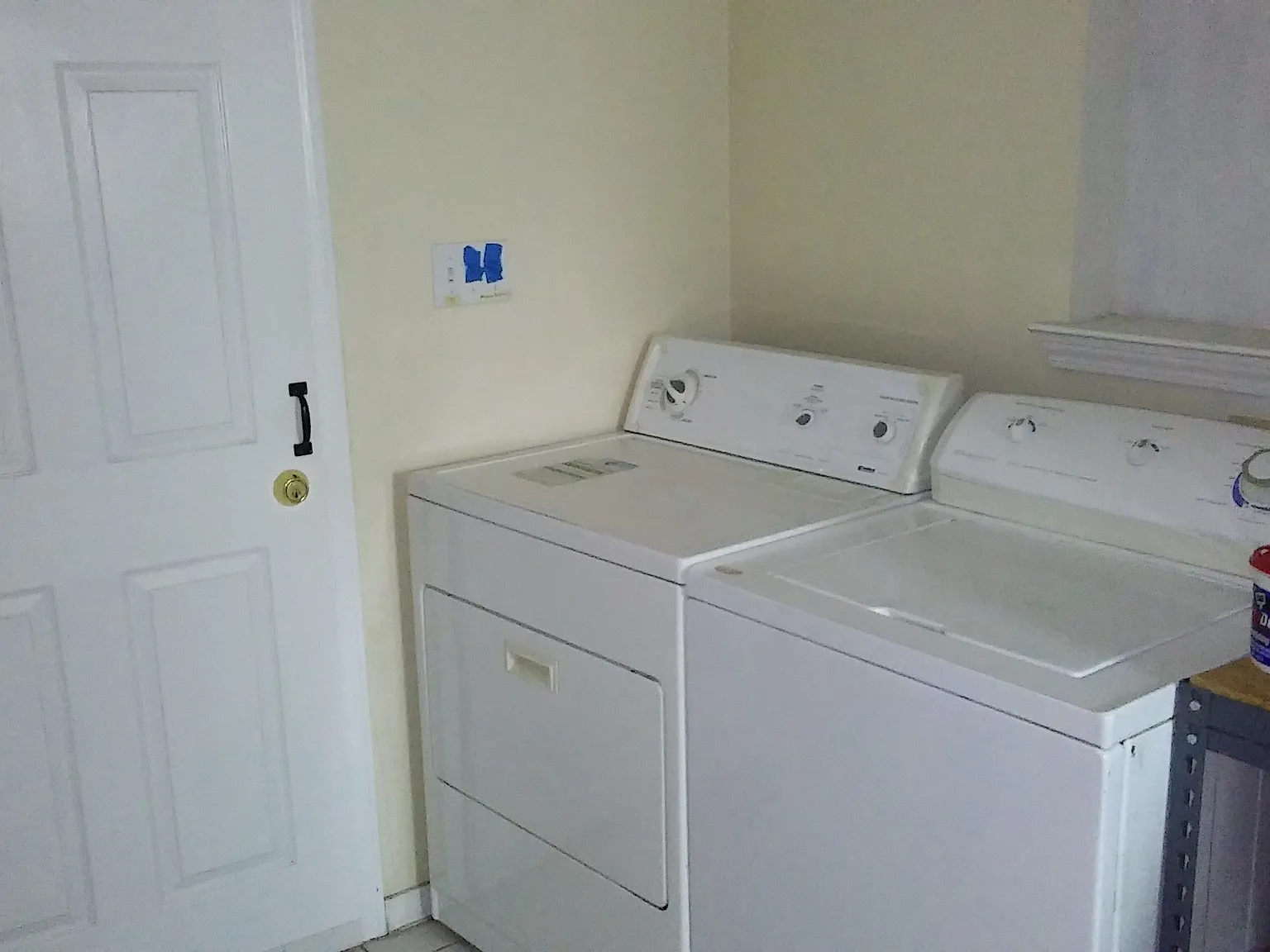 3 bed, 1100 sqft, $1,500 — Photo 3
