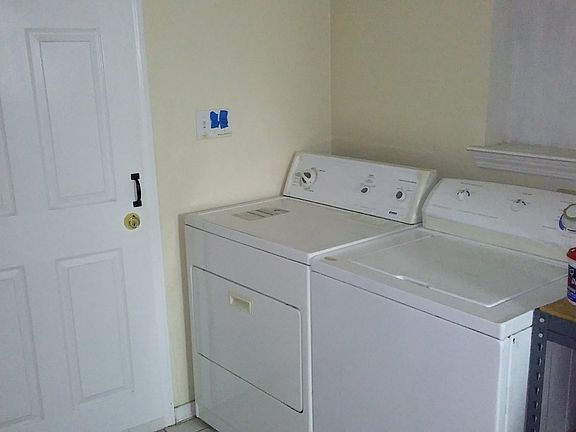 3rd image of 109 Hummingbird Ave #A