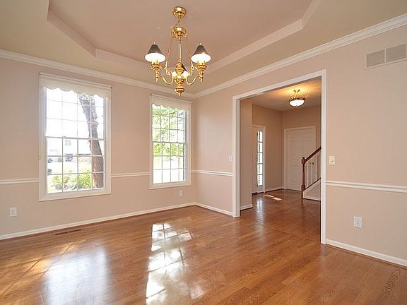 3rd image of 1244 Meadowgate Pl