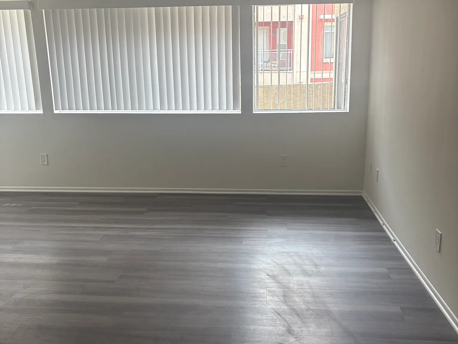 1 bed, 850 sqft, $1,995 — Photo 2