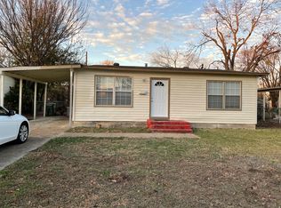 209 Pine St, Arlington, TX 76011