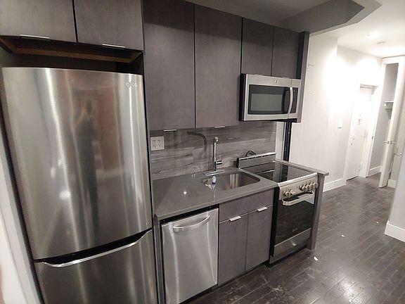 2nd image of 312 E 106th St APT 8