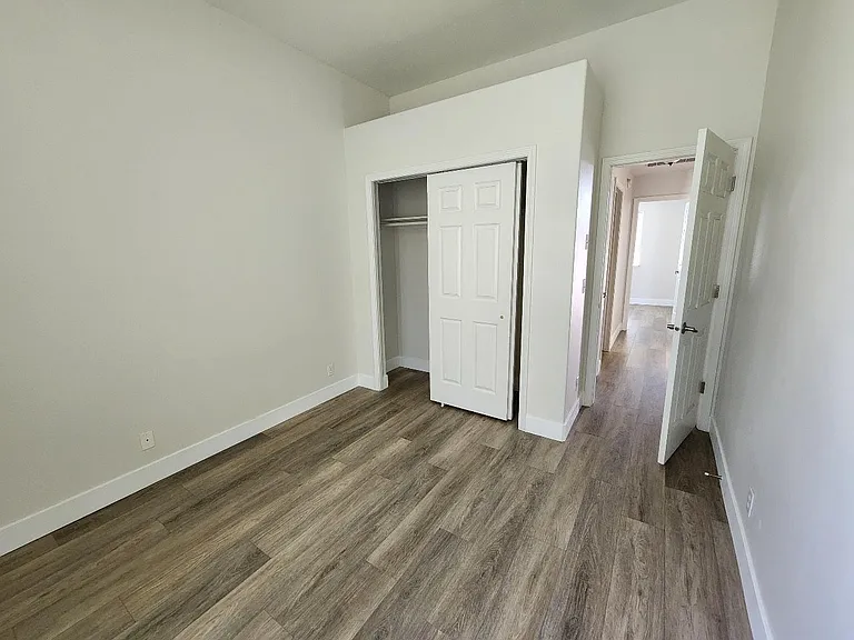 2896 W Elmwood Dr — Photo 13