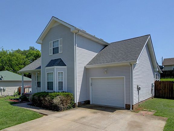 3rd image of 3258 N Senseney Cir
