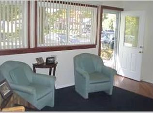 26 Stockton Rd, Kendall Park, NJ 08824