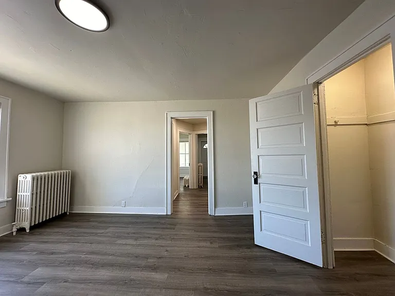 113 S Monroe Ave — Photo 13