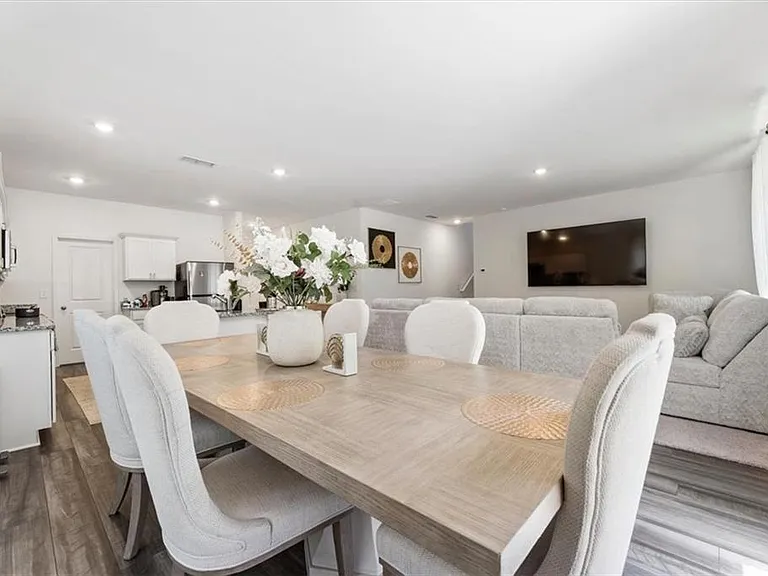 2359 Argento Cir — Photo 15