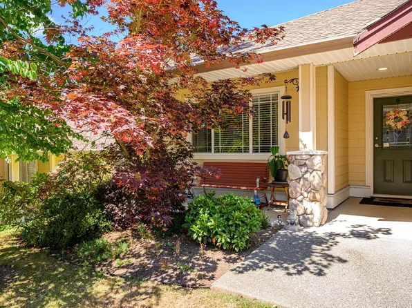 2728 1st St #47, Courtenay, BC V9N 4A4