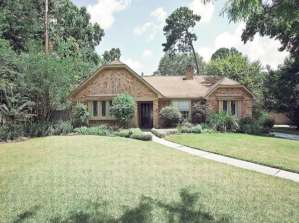 2303 Parkdale Dr, Humble, TX 77339