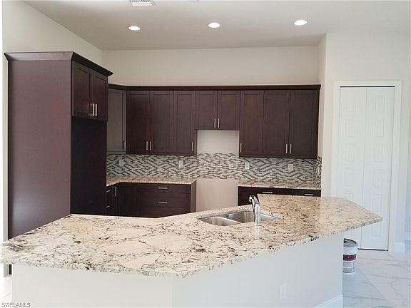 3rd image of 3505 4th Ave SE