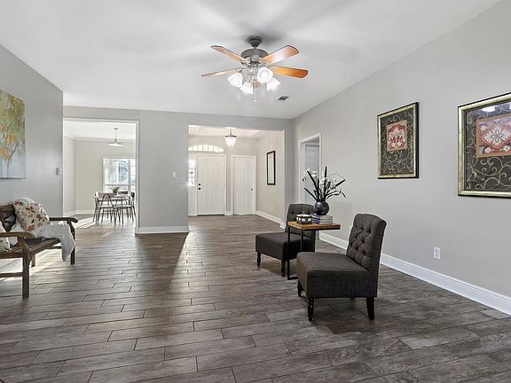 5th image of 17480 Rosemont Dr