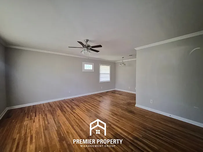 3218 Joslin St SW — Photo 5