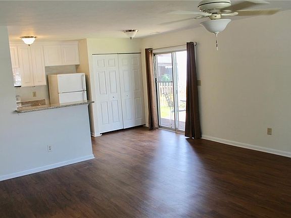 3rd image of 729 Lincoln Ave