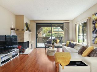 31 Pelican Ln, Redwood City, CA 94065