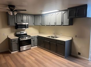 432 S Real Rd APT A, Bakersfield, CA 93309