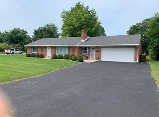 915 Taywood Rd, Englewood, OH