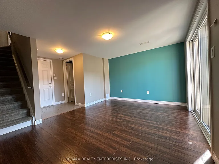 69 Edenrock Dr — Photo 27