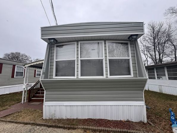 8 Kane Ln #85