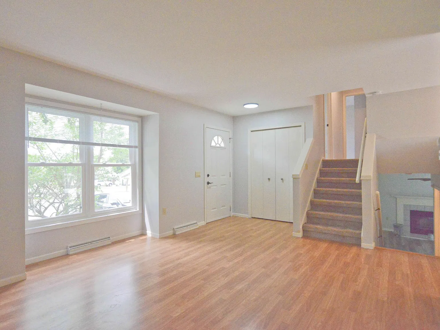 3501 Cosgrove Dr — Photo 2