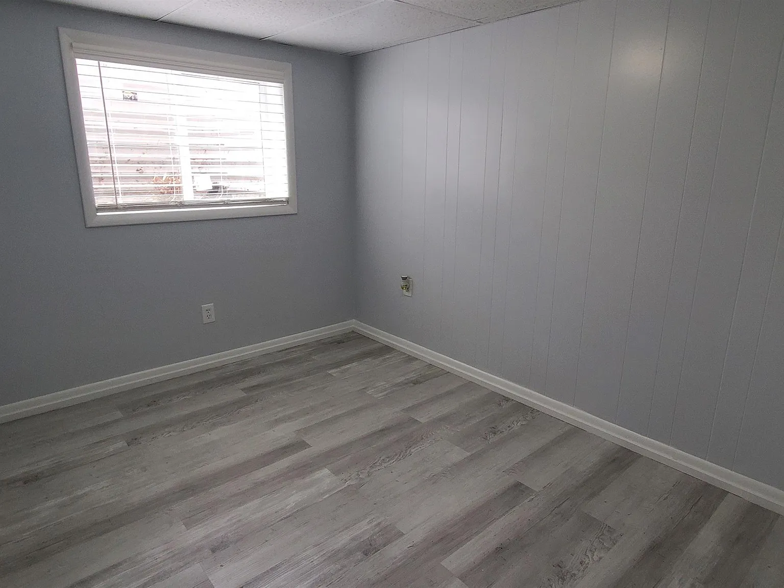 4694 S Lemonwood Cir - B — Photo 3