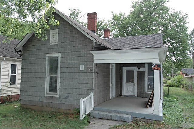 1st image of 814 N 2nd St