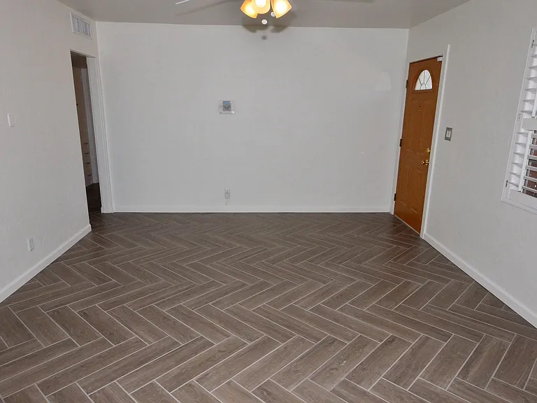3002 E Copper St — Photo 5