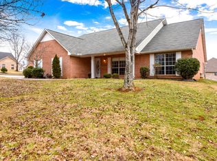 2436 Dublin Dr, Maryville, TN 37803