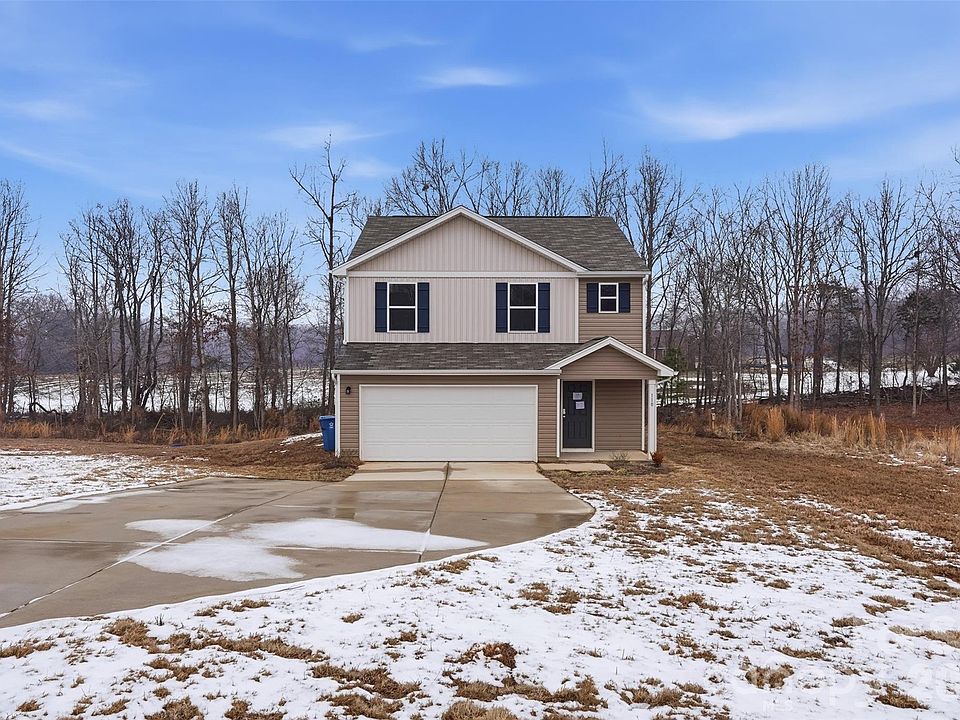 1st image of 110 Oak Crossing Dr
